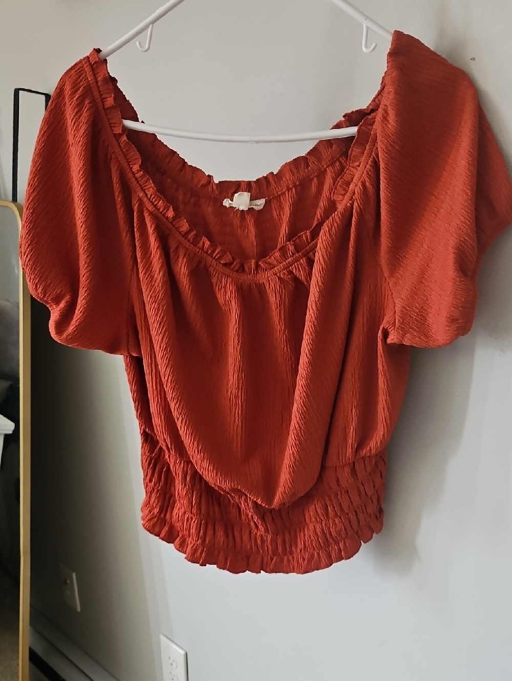 Women’s Rust Off-Shoulder Ruffle Hem Top